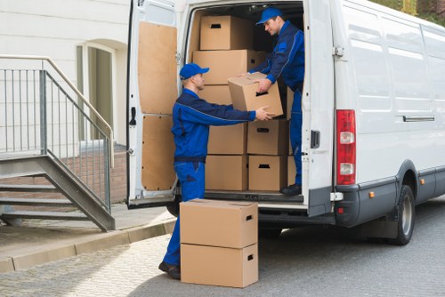 Removal trucks available for hire in Croydon